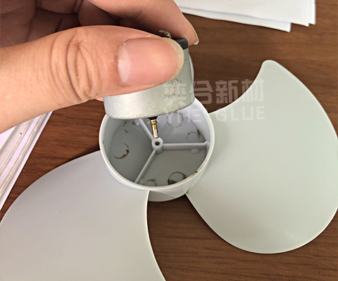 金属和PP塑料用什么胶水粘?软性耐高温聚丙烯胶粘剂_奕合胶业