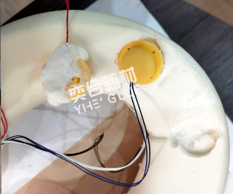 硅胶与聚氨酯发泡棉粘接使用奕合牌硅胶专用胶水