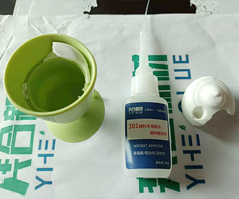 粘软硅胶胶水
